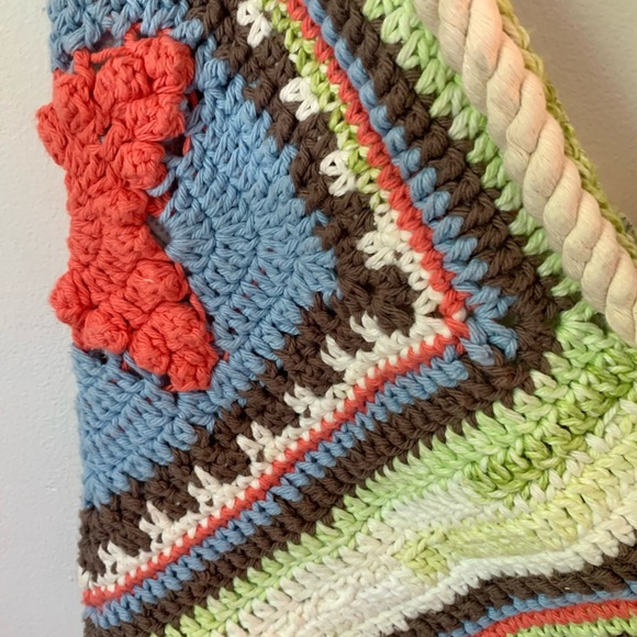 Reversible Crochet Bag - Picture 3 of 7